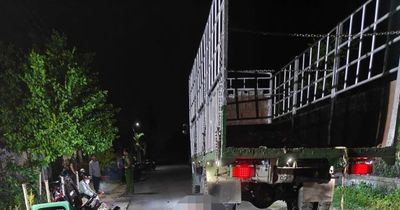 Xe máy va chạm xe tải khiến 1 người tử vong ở xã Bình Hiệp