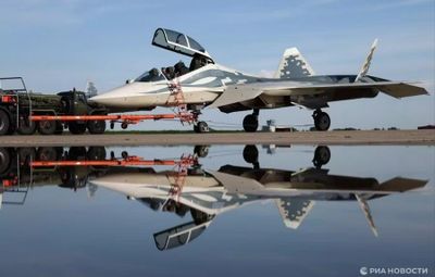 Tiêm kích Su-57D: Bước tiến trong tác chiến mạng lưới và điều khiển UAV của Nga