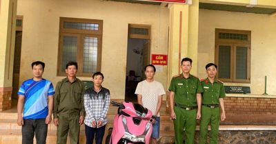 Camera an ninh hé lộ con đường tẩu thoát của 2 nghi can trộm xe SH trị giá 90 triệu đồng