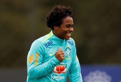 Endrick vượt qua Neymar, Vinicius