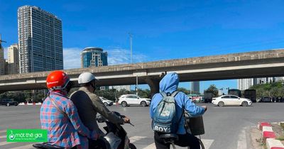 'Trốn nóng' 40 độ kiểu Hà Nội: Những kế sách độc lạ giữa đỉnh nóng