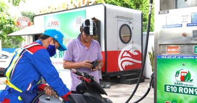 Có phải không nên đổ đầy bình xăng E10 khi trời nắng nóng? Sự thật thế nào?