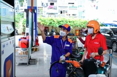 Giá xăng dầu đồng loạt giảm mạnh