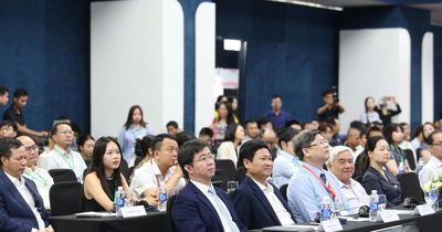 Chuyển đổi số là thay đổi tư duy và cách làm