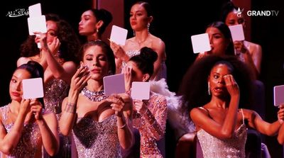 Bị chấm 'điểm liệt' phần thi mặt mộc, thí sinh Lào bật khóc ngay trên sóng livestream
