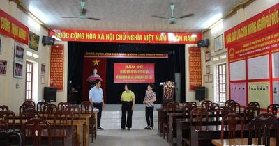 Khuyến khích sắp xếp thôn, tổ dân phố theo quy mô lớn, hạn chế chia nhỏ, không sắp xếp với đơn vị đặc thù
