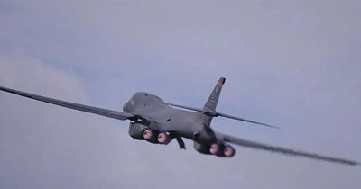 Iran tuyên bố đánh trả căn cứ quân sự Mỹ