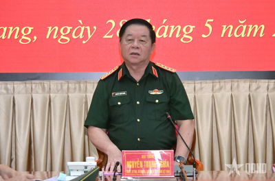 Đại tướng Nguyễn Trọng Nghĩa thăm, làm việc với Sư đoàn 330, Quân khu 9