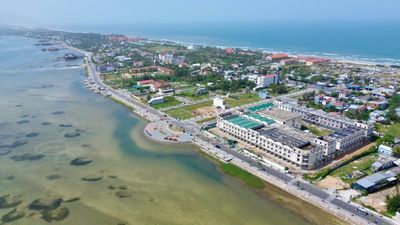 Khảo sát chuỗi du lịch phía Nam Huế, nghiên cứu cầu kính ngắm vịnh Lăng Cô