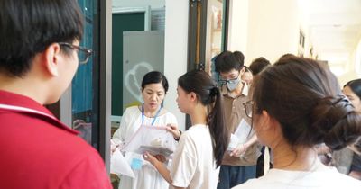 Hơn 2.500 thí sinh Nghệ An thi vào lớp 10 Trường THPT chuyên Phan Bội Châu