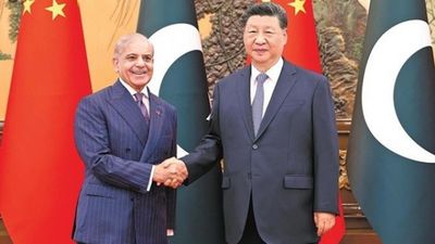 Thủ tướng Pakistan thăm Trung Quốc: Quan hệ 'hữu nghị thép'