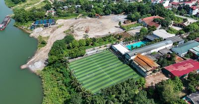 Hà Nội: Rào chắn loạt vi phạm đất đai ngoài đê tả Hồng tại xã Thiên Lộc