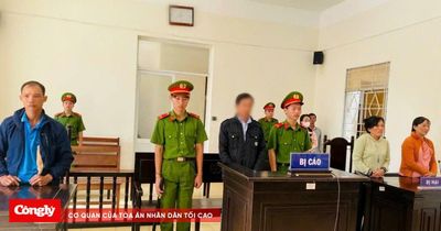 Phía sau tay lái là cuộc đời