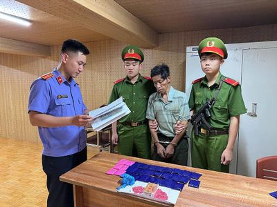 Bắt giữ đối tượng mua bán trái phép chất ma túy số lượng lớn
