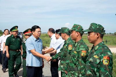 Bí thư Tỉnh ủy An Giang Nguyễn Tiến Hải khảo sát tuyến biên giới hai xã Vĩnh Gia, Ba Chúc và phường Tịnh Biên