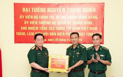 Đại tướng Nguyễn Trọng Nghĩa thăm, làm việc với Đồn Biên phòng Cửa khẩu quốc tế Tịnh Biên