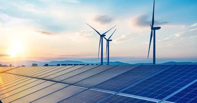 Giá nhôm tăng 30% do xung đột Trung Đông, chi phí điện mặt trời tại Mỹ leo thang