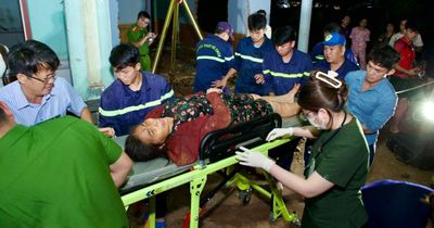 Cứu sống người phụ nữ đi nhặt ve chai bị rơi xuống giếng sâu gần 30 m