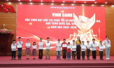 Hội nghị tuyên dương nhà giáo, học sinh đạt thành tích cao trong năm học 2025-2026