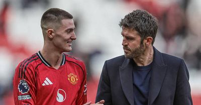 Benjamin Sesko tri ân Michael Carrick sau khi Man Utd trở lại Champions League