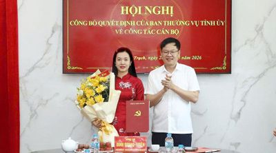 Đồng chí Hoàng Hải Hà giữ chức vụ Phó Bí thư Thường trực Đảng ủy xã Yên Trạch