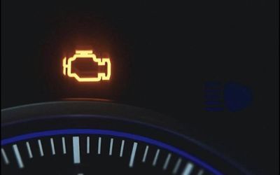 Ô tô bị lỗi 'cá vàng' có đạt đăng kiểm?