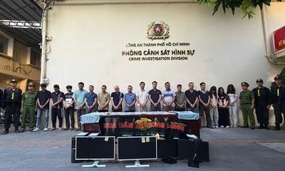 Bắt 17 bị can thuộc công ty mua bán nợ Song Long chuyên đòi nợ kiểu 'khủng bố'