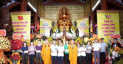Bát Tràng: Lan tỏa tinh thần từ bi, nhân ái mùa Phật đản