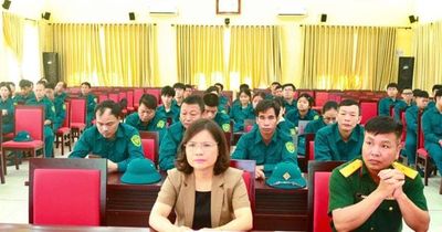 Xã Hòa Lạc khai mạc huấn luyện lực lượng dân quân cơ động năm 2026