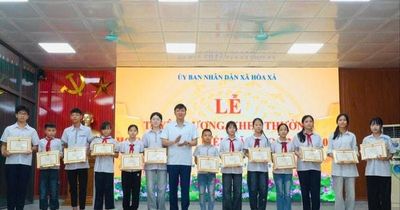 Xã Hòa Xá vinh danh 71 học sinh tiêu biểu, vượt khó vươn lên
