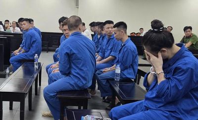 Xét xử các bị cáo trong đường dây dụ dỗ người dân vay tiền không cần thế chấp
