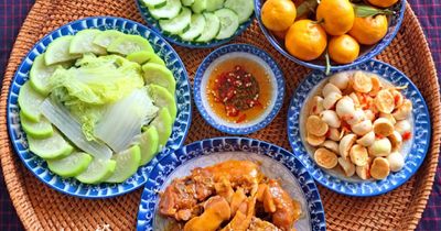 7 mâm cơm gia đình đơn giản mà đủ chất cho nhà 4 người