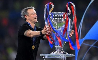HLV Luis Enrique đưa Arsenal lên mây trước chung kết Champions League