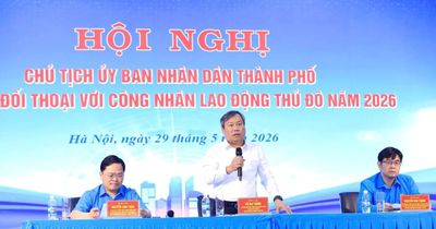 Chủ tịch Hà Nội đối thoại với công nhân: Thành phố không đánh đổi an sinh xã hội lấy tăng trưởng đơn thuần