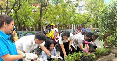 Xây dựng công trình 'Phú Nhuận rực rỡ sắc hoa'