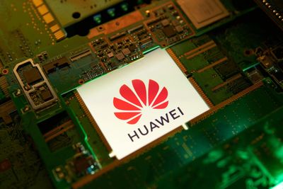 Vì sao Huawei khiến giới công nghệ dậy sóng?