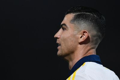 Ronaldo đang đánh bại tuổi tác như thế nào?