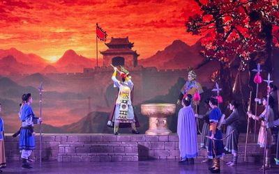 Đoàn Nghệ thuật Cải lương Vàm Cỏ đưa 'Tiếng trống Mê Linh' trở lại sân khấu