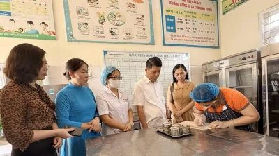 Phát hiện hơn 5.700 cơ sở vi phạm an toàn thực phẩm, chuyển cơ quan điều tra 17 vụ