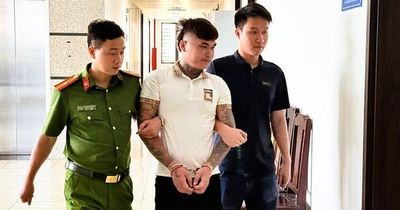 Bắt, di lý đối tượng có 2 lệnh truy nã trốn sang Campuchia