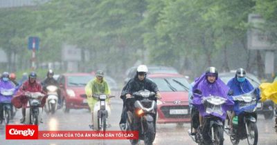 Mưa dông phủ Hà Nội, Lâm Đồng cảnh báo lũ quét, sạt lở đất