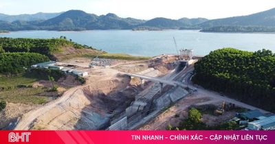 'Đua' tiến độ trên các công trình phòng chống thiên tai