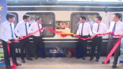 Ra mắt 'Đoàn tàu chuyên xa QT3/4' trên hành trình Hà Nội-Thái Nguyên