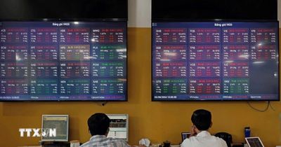Chứng khoán ngày 29/5: VN-Index mất sắc xanh dù cổ phiếu dầu khí khởi sắc