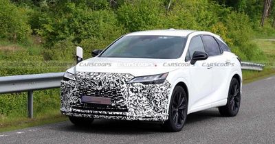 Lexus RX bản nâng cấp xuất hiện trên đường thử