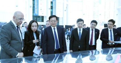 Phó Thủ tướng Hồ Quốc Dũng thăm đại học hàng đầu Kazakhstan và Trung tâm đổi mới sáng tạo Astana Hub