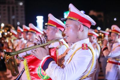 Sôi động đêm diễu hành quân nhạc đầu tiên tại Thanh Hóa