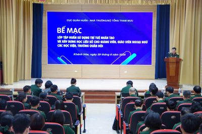 Bế mạc tập huấn sử dụng trí tuệ nhân tạo và xây dựng học liệu số trong học viện, trường quân đội