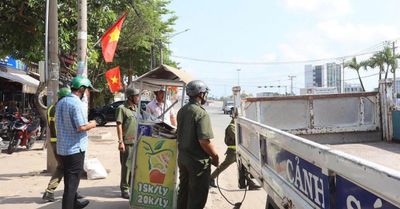 Mạnh tay xử lý, chấn chỉnh tình trạng lấn chiếm vỉa hè lòng đường của nhiều tuyến phố