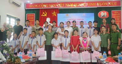 Phú Thọ: Ấm áp ngày Quốc tế Thiếu nhi 1/6 tại Trung tâm Công tác xã hội Hòa Bình